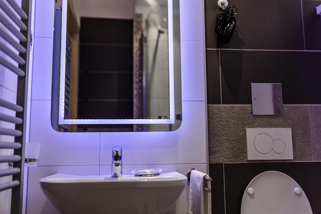 Mava Apartments Wina Bagian luar foto