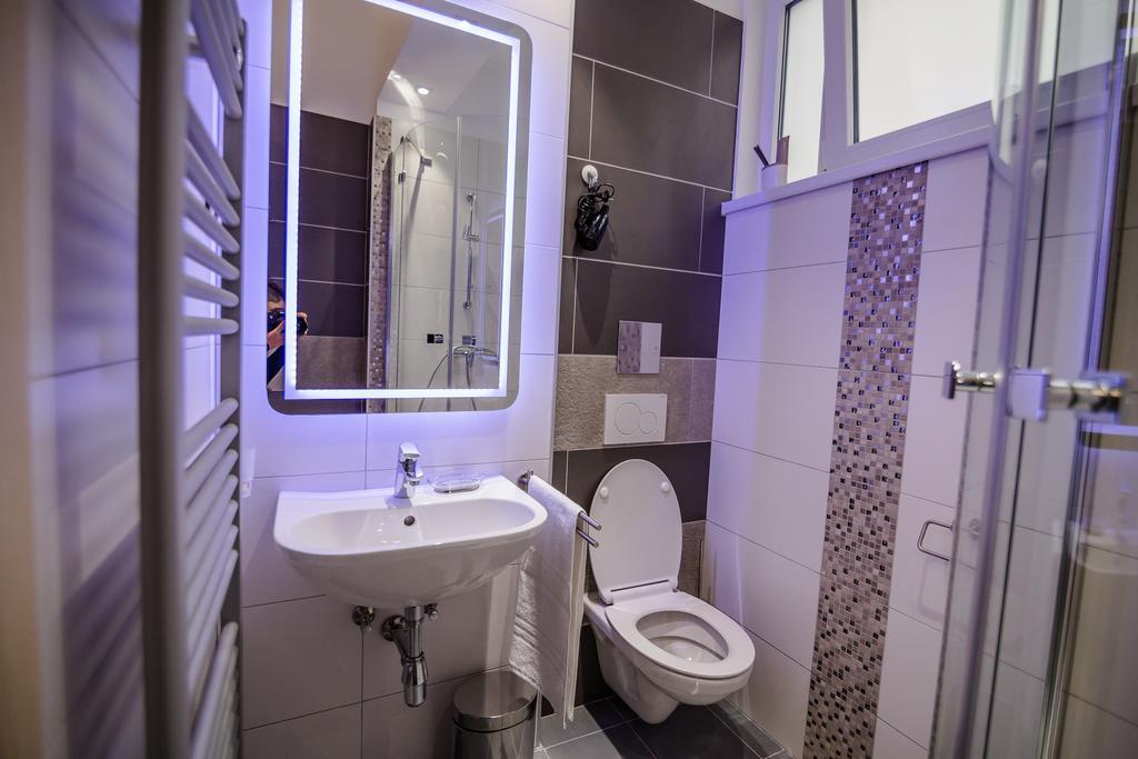 Mava Apartments Wina Bagian luar foto