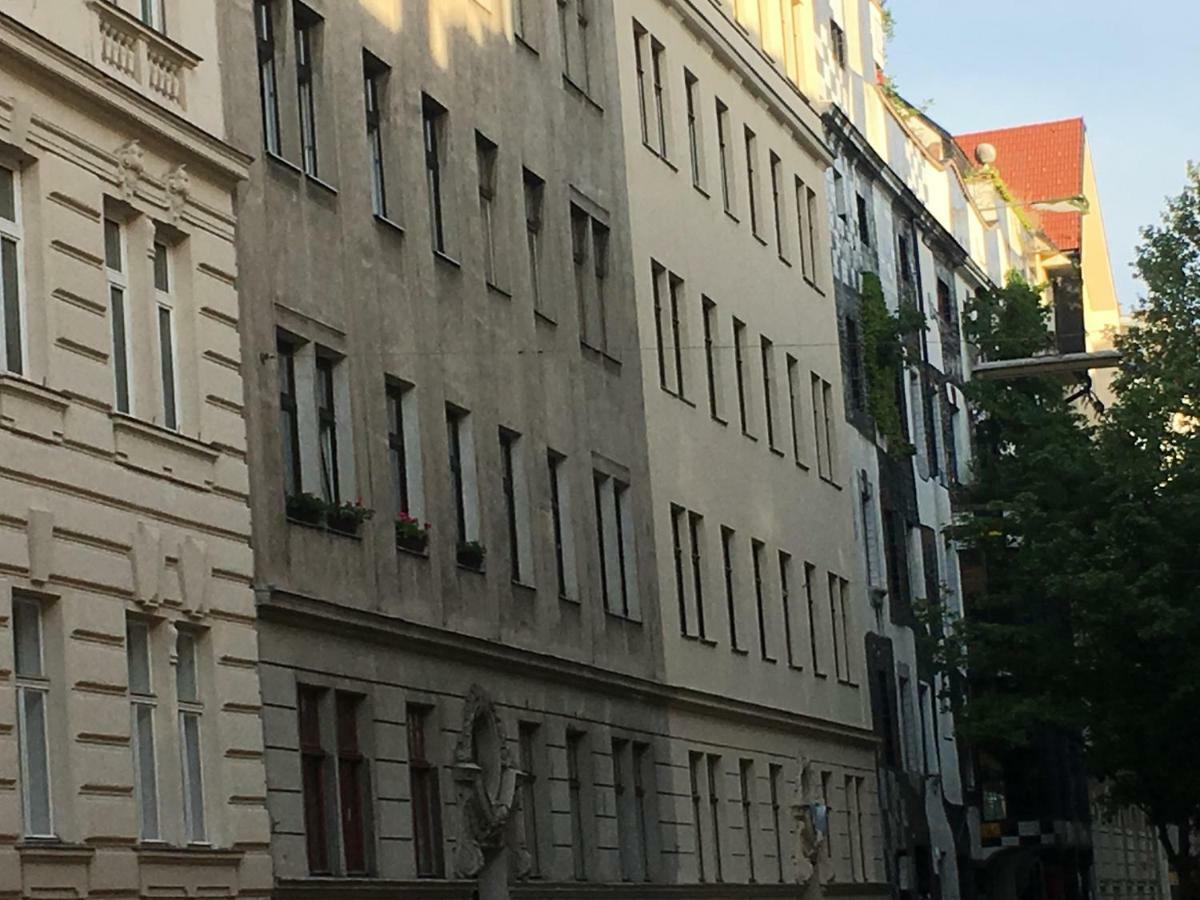 Mava Apartments Wina Bagian luar foto